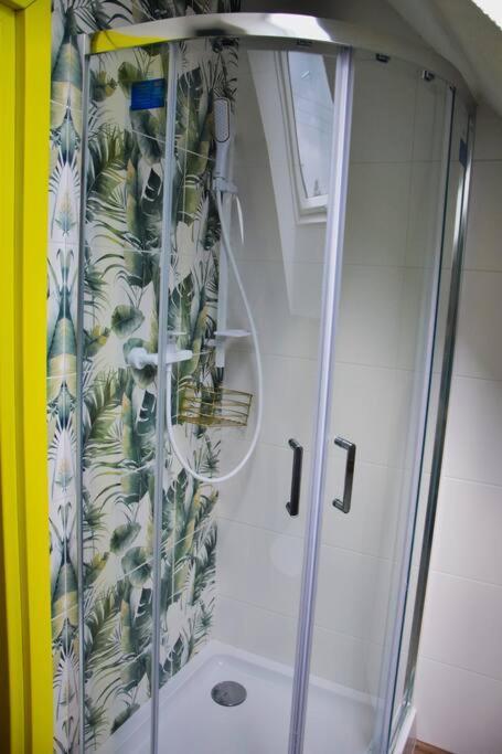 Pastelowy Domek Z Balia Elektryczna Z Jacuzzi Zalakowo Dış mekan fotoğraf