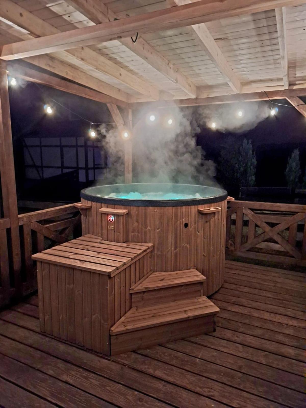 Pastelowy Domek Z Balia Elektryczna Z Jacuzzi Zalakowo Dış mekan fotoğraf